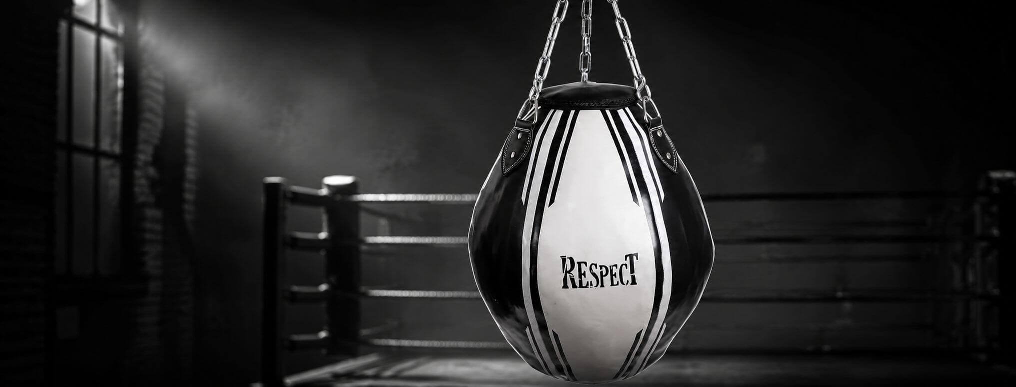 respect-boxzsak-ivelt-fekete-feher